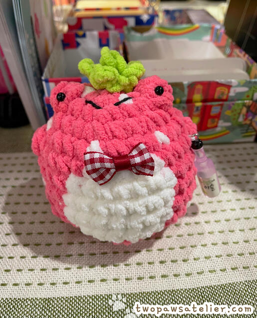 red strawberry froggy!